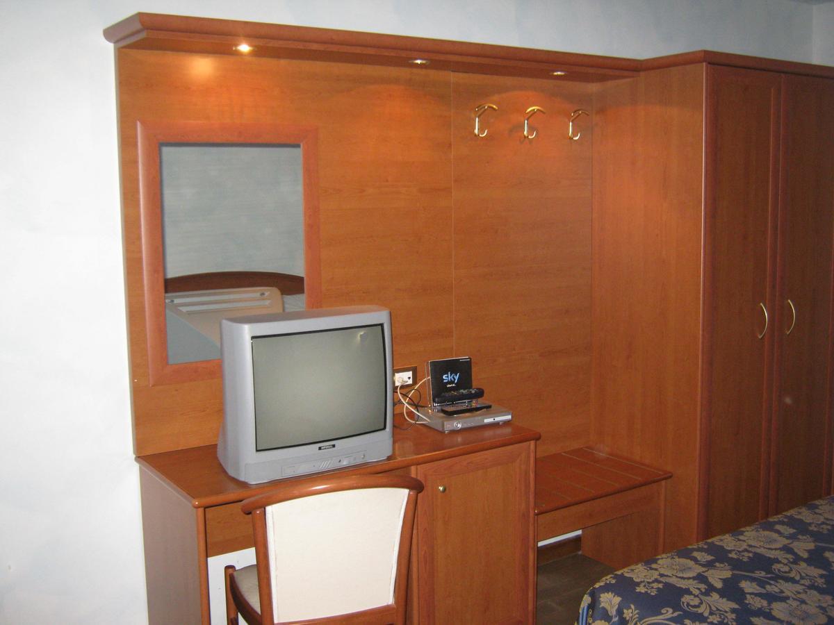 Castropignano Hotel Villa D'Evoli חדר תמונה